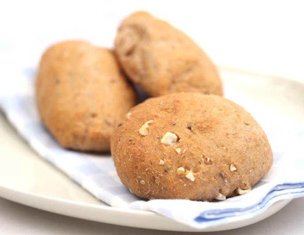 Dinkel-Nuss-Weckerl germfrei Dinkel-Nuss-Weckerl germfrei