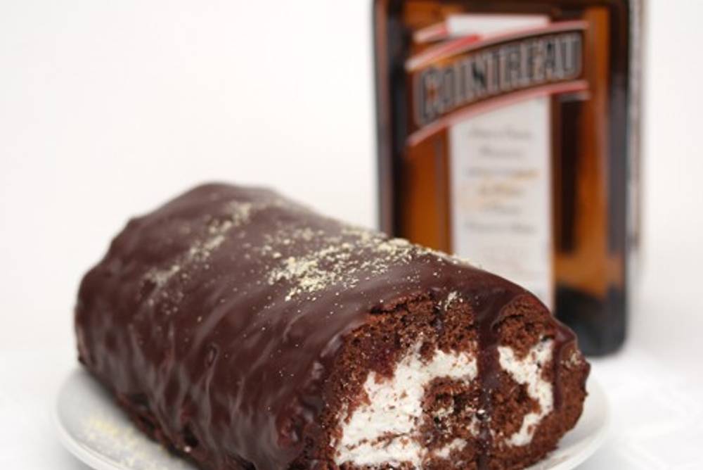 Schoko-Orangen-Roulade Schoko-Orangen-Roulade