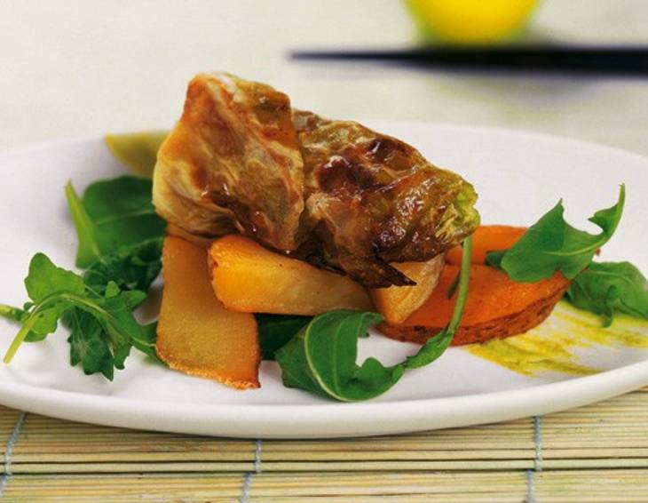 Thunfisch-Kraut-Röllchen mit Rucola-Kartoffeln Thunfisch-Kraut-Röllchen mit Rucola-Kartoffeln