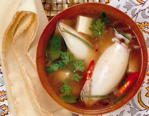 Vietnamesische Tintenfisch-Suppe