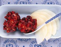 Reisbällchen in Azukibohnen-Paste Reisbällchen in Azukibohnen-Paste