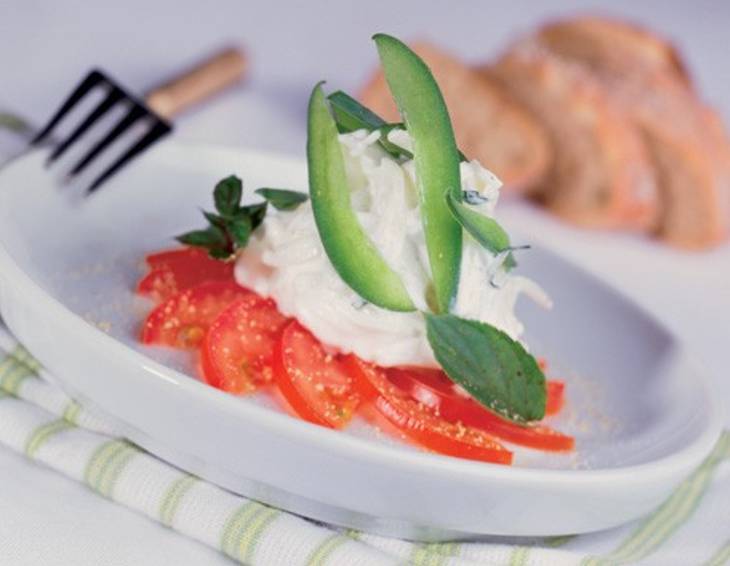 Tomaten-Kohlrabi-Rohkost Tomaten-Kohlrabi-Rohkost