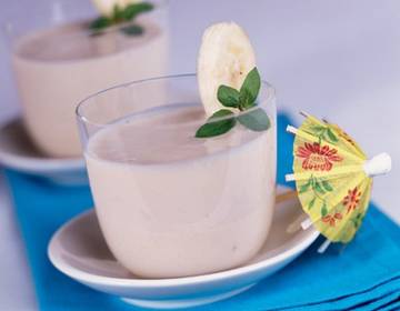Bananenmilch (Himbeer- und Erdbeermilch) Bananenmilch (Himbeer- und Erdbeermilch)
