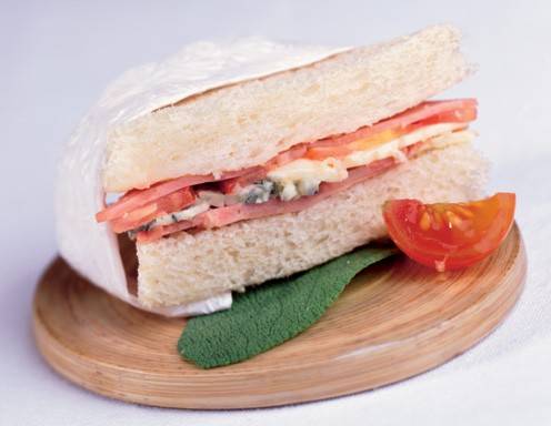 Tramezzini mit Schinken und Gorgonzola Rezept - ichkoche.de Tramezzini mit Schinken und Gorgonzola Rezept - ichkoche.de