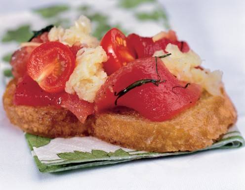 Gebratener Eierreis mit Hühnerbrust und Gemüse Rezept - ichkoche.at