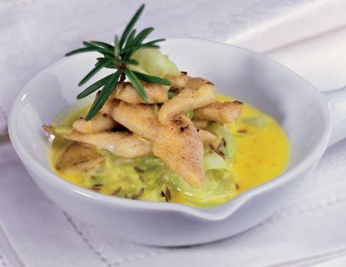 Hühner-Geschnetzeltes mit Krautfleckerln Rezept - ichkoche.at Hühner-Geschnetzeltes mit Krautfleckerln Rezept - ichkoche.at