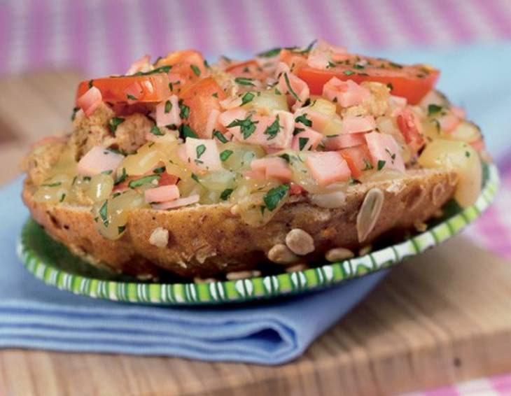 Heiße Schinken-Käse-Lipperl Heiße Schinken-Käse-Lipperl