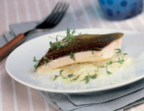 Saiblingsfilet auf Kohlrabi gedämpft Rezept - ichkoche.de