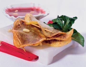 Kartoffel-Leberwurst-Chips mit Beerendip Kartoffel-Leberwurst-Chips mit Beerendip