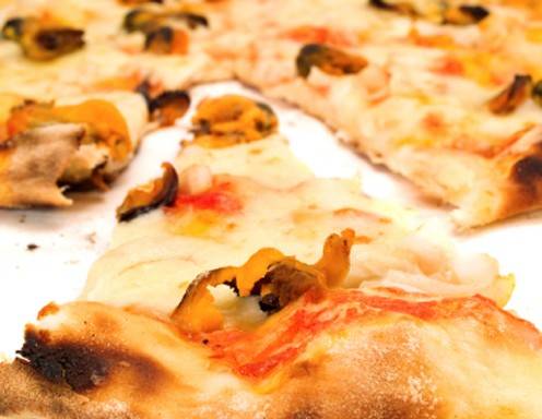 Pizza al pescatore (Pizza nach Fischerart)