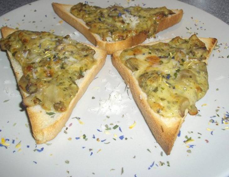 Champignontoast Champignontoast