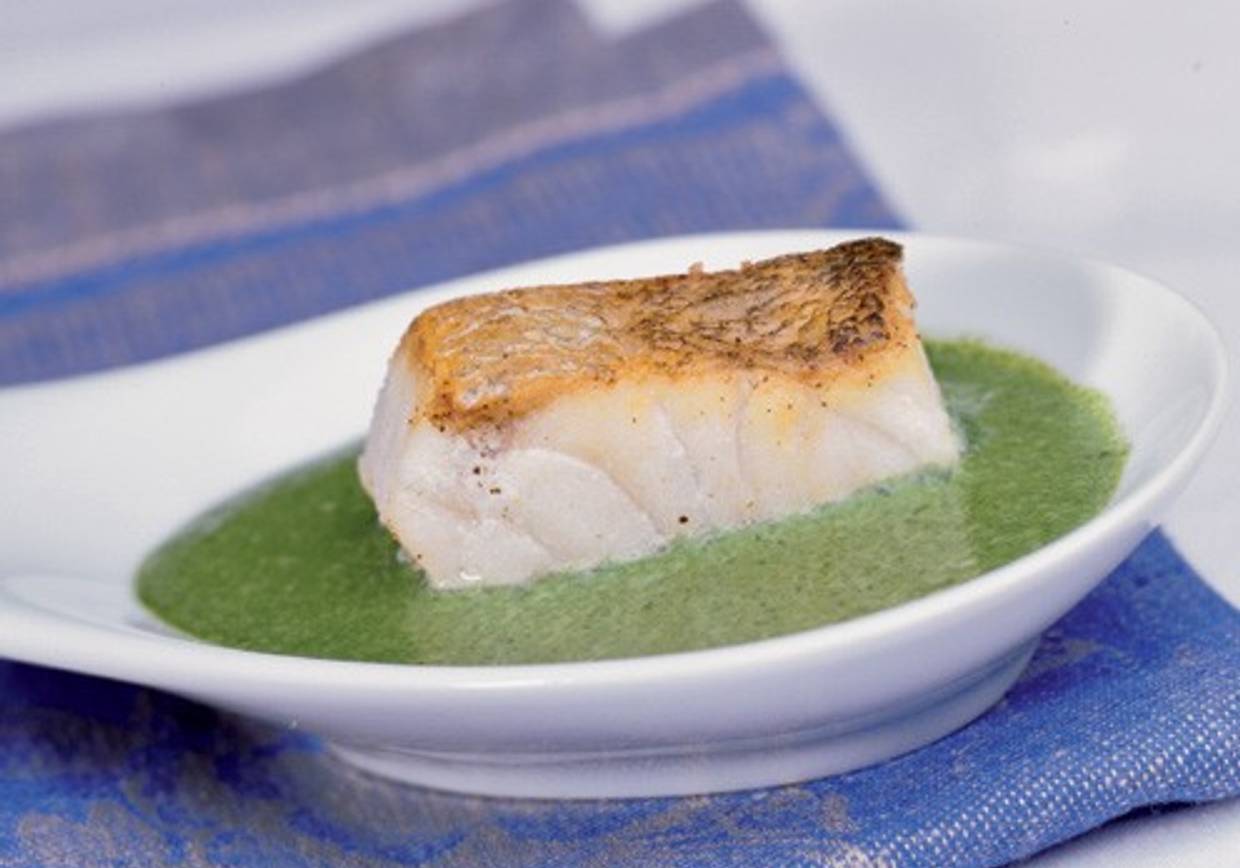 Gebratene Zanderfilets auf Spinatcreme Rezept - ichkoche.de Gebratene Zanderfilets auf Spinatcreme Rezept - ichkoche.de