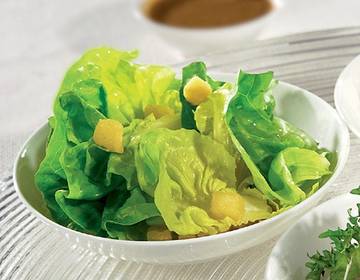 Grüner Salat mit Sacher-Hausdressing Grüner Salat mit Sacher-Hausdressing