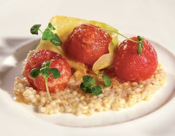 Gerstlrisotto mit Rispentomaten-Kraut Gerstlrisotto mit Rispentomaten-Kraut