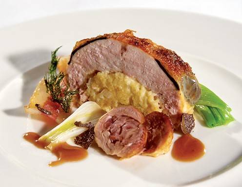 Getrüffeltes Perlhuhn mit Fenchel-Couscous gefüllt Rezept - ichkoche.de Getrüffeltes Perlhuhn mit Fenchel-Couscous gefüllt Rezept - ichkoche.de