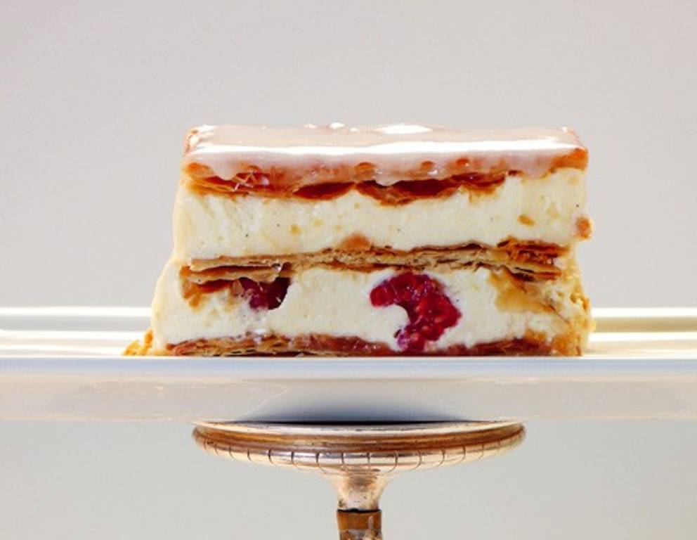 Himbeer-Cremeschnitte mit Zitronencreme Himbeer-Cremeschnitte mit Zitronencreme