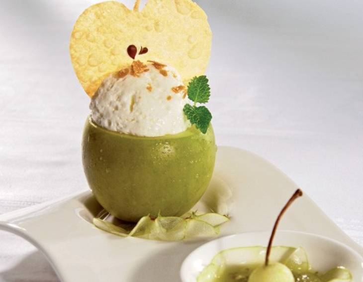 Gefüllte Äpfel mit Sauerrahmmousse Gefüllte Äpfel mit Sauerrahmmousse