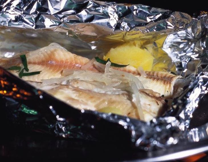 Saiblingsfilets mit Kohlrabistreifen Saiblingsfilets mit Kohlrabistreifen