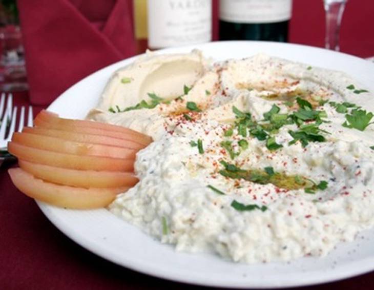 Humus (Kichererbsenpüree) Humus (Kichererbsenpüree)