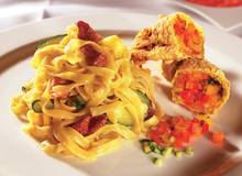 Tagliatelle mit gebackenen Zucchiniblüten Tagliatelle mit gebackenen Zucchiniblüten