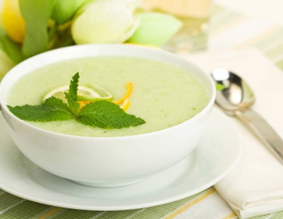 Geeiste Kartoffelsuppe mit Honigmelone Geeiste Kartoffelsuppe mit Honigmelone