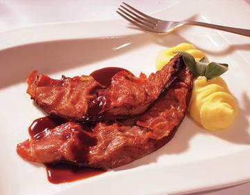 Saltimbocca von der Kalbsleber Saltimbocca von der Kalbsleber