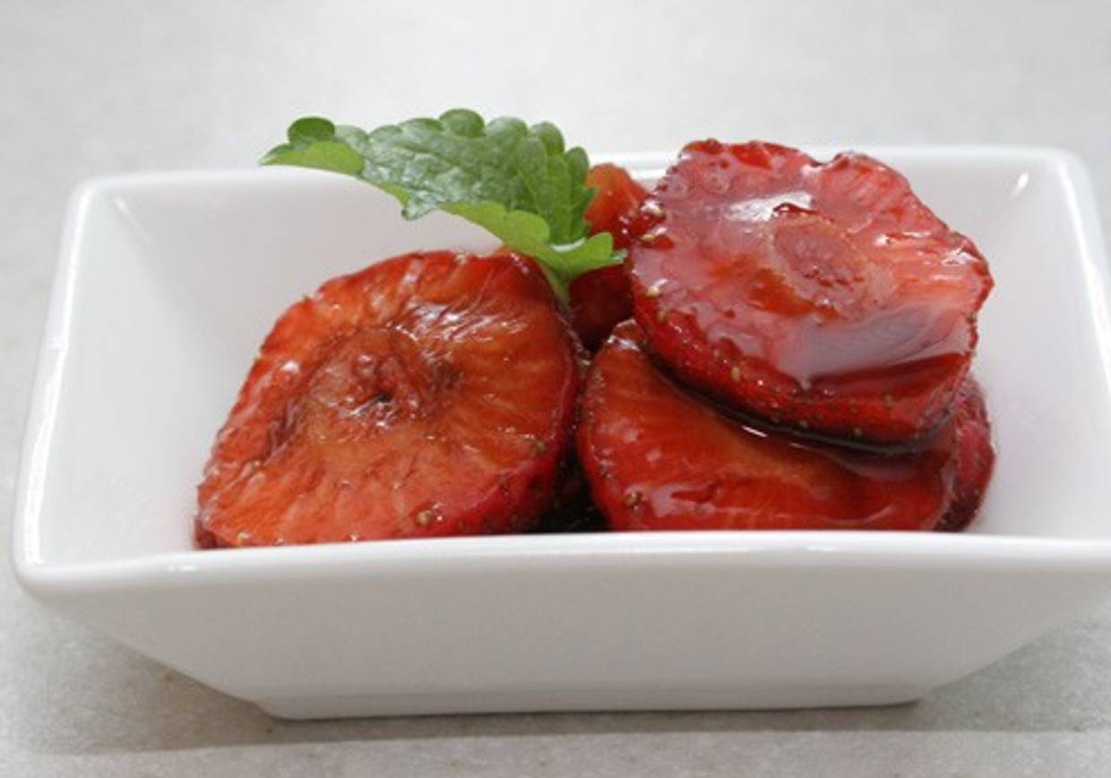 Erdbeeren in Balsamicoessig à la Novelli Rezept - ichkoche Erdbeeren in Balsamicoessig à la Novelli Rezept - ichkoche