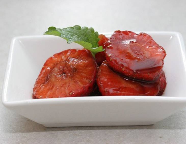 Erdbeeren in Balsamicoessig à la Novelli Erdbeeren in Balsamicoessig à la Novelli