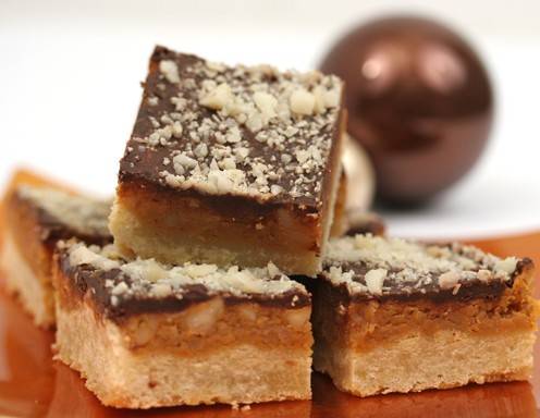 Macadamia-Schnitten Rezept - ichkoche.at Macadamia-Schnitten Rezept - ichkoche.at