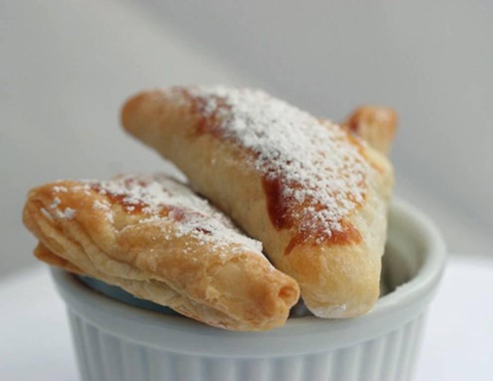 Böhmischer Polsterzipf mit Vanillesauce Böhmischer Polsterzipf mit Vanillesauce