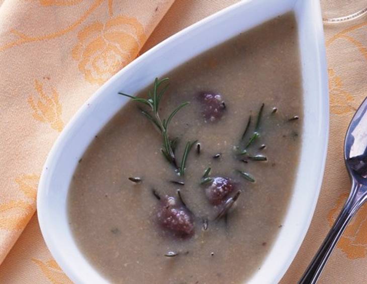 Köschtensupp'n (Kastaniensuppe)