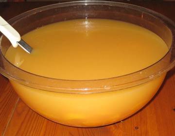 Pfirsichbowle mit Wein Pfirsichbowle mit Wein