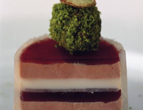 Chartreuse von Gänseleber und Kohlrabi mit Portweingelee Rezept ... Chartreuse von Gänseleber und Kohlrabi mit Portweingelee Rezept ...