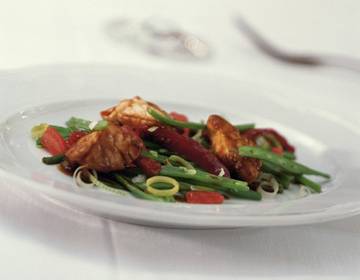 Salat von Kalbsbriesröschen und Prinzessbohnen Salat von Kalbsbriesröschen und Prinzessbohnen