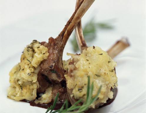 Lammkoteletts in der Erdäpfelkruste Rezept - ichkoche.at Lammkoteletts in der Erdäpfelkruste Rezept - ichkoche.at