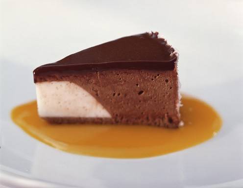 Kokos-Nougat-Torte mit Mangomark Rezept - ichkoche.ch Kokos-Nougat-Torte mit Mangomark Rezept - ichkoche.ch