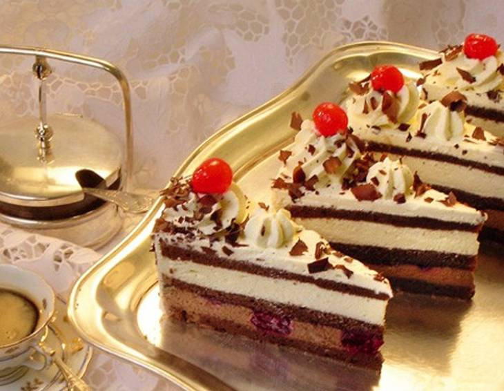 Schwarzwälder Kirschtorte Schwarzwälder Kirschtorte