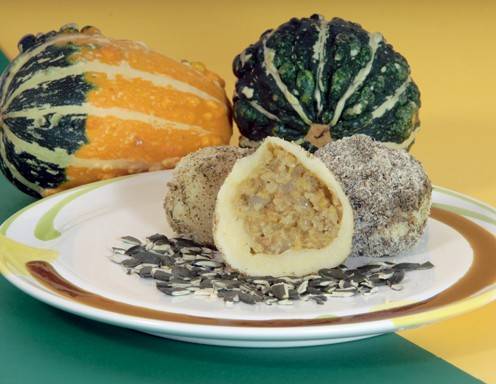 Kürbisknödel auf zweierlei Arten Rezept - ichkoche.de Kürbisknödel auf zweierlei Arten Rezept - ichkoche.de