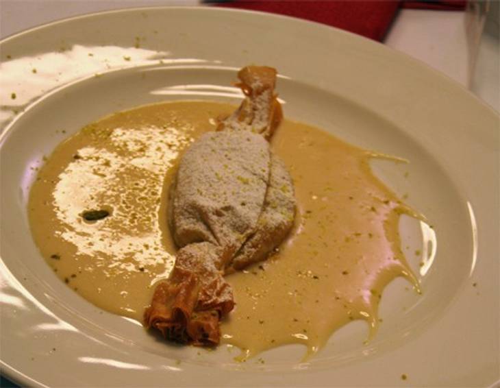 Bratapfelstrudel-Zuckerl auf Baileys Creme Bratapfelstrudel-Zuckerl auf Baileys Creme