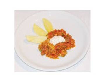 Szegediner Gulyas mit Kartoffeln Szegediner Gulyas mit Kartoffeln