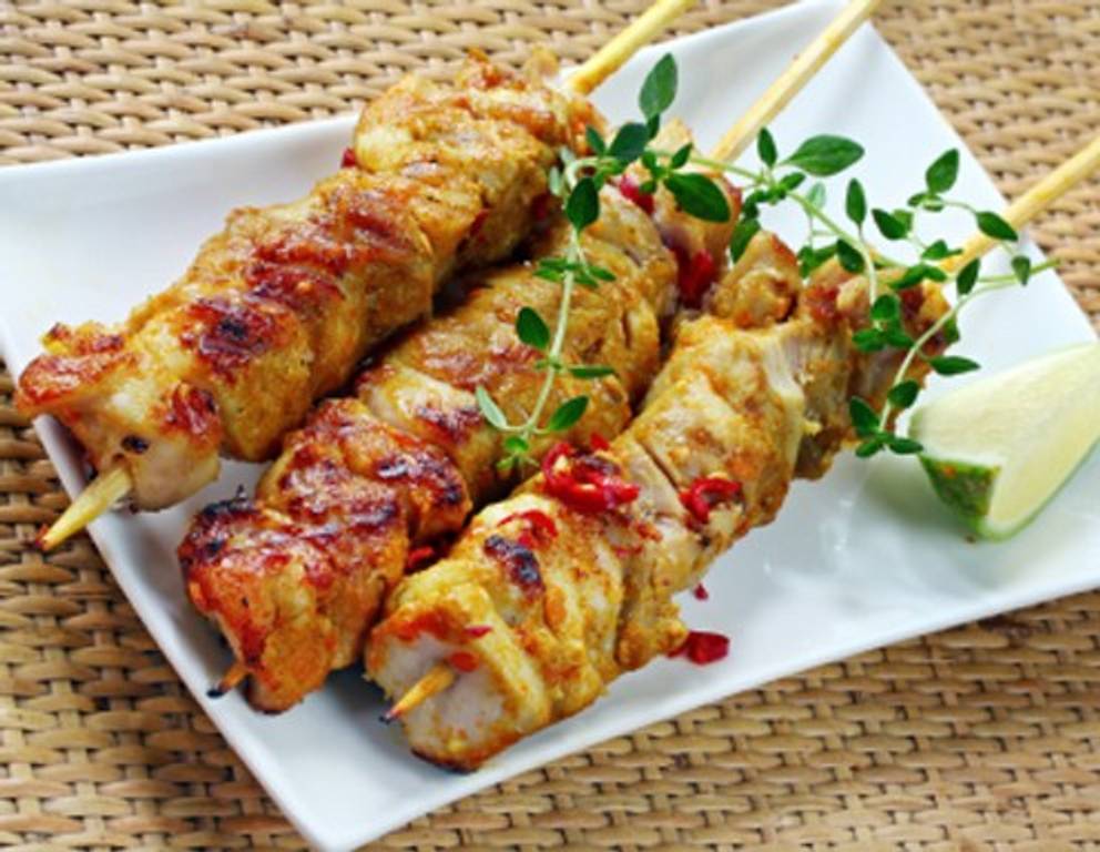 Hühnerspieße mit Zitrone Hühnerspieße mit Zitrone