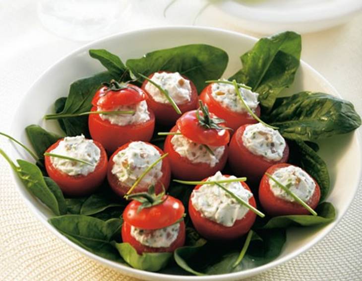 Tomaten gefüllt mit Chavroux