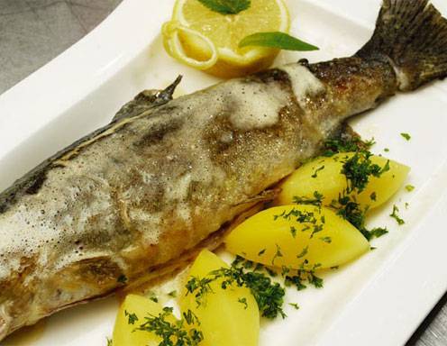 Forelle "Müllerin" Rezept - ichkoche.de Forelle "Müllerin" Rezept - ichkoche.de