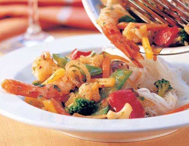 Indonesia Röstgemüse mit Glasnudeln und Garnelen Indonesia Röstgemüse mit Glasnudeln und Garnelen