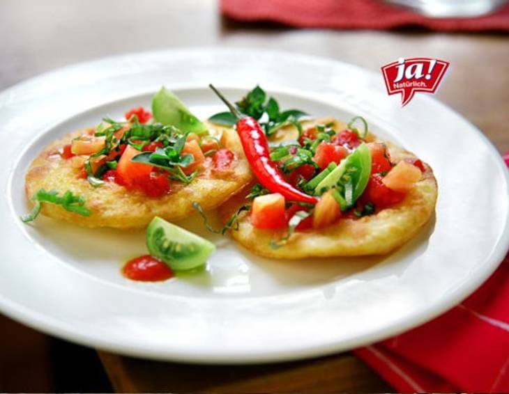 Erdäpfel-Paradeiser-Langos Erdäpfel-Paradeiser-Langos