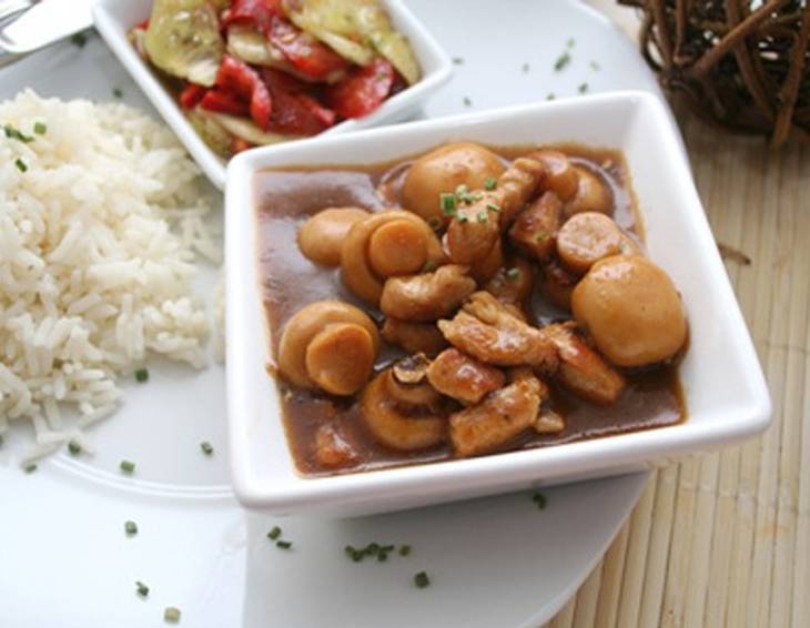 Putengeschnetzeltes mit Champignons Putengeschnetzeltes mit Champignons