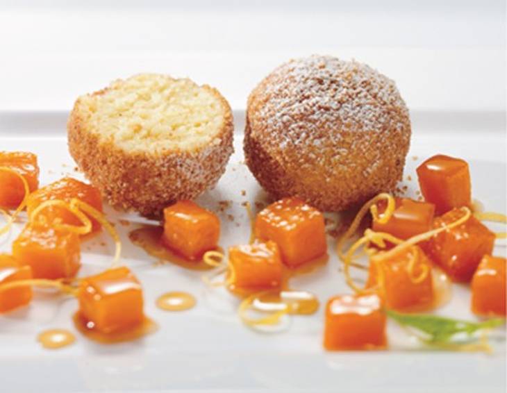 Frischkäse-Zimtknödel mit Kürbisröster Frischkäse-Zimtknödel mit Kürbisröster