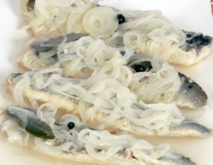 Sauer eingelegte Traunsee-Bratfische Sauer eingelegte Traunsee-Bratfische
