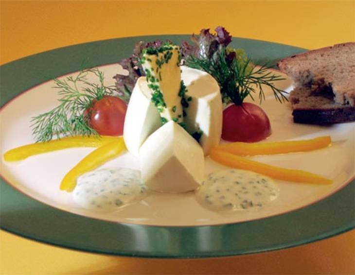 Bauernsalat mit Schafkäse Bauernsalat mit Schafkäse