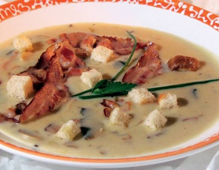 Mühlviertler Schwammerlsuppe mit Speck